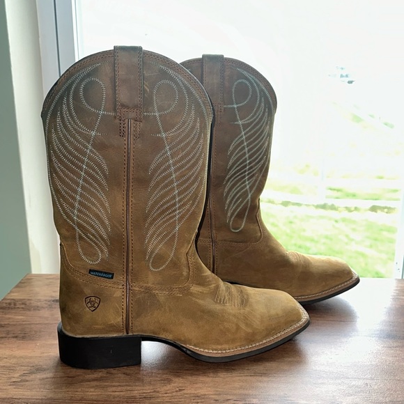 Ariat Shoes - Ariat Brown Western Boots